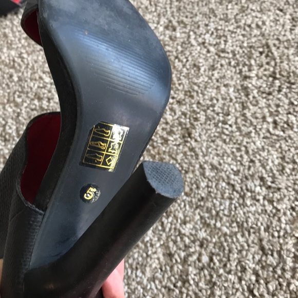 Heels - Picture 5 of 6